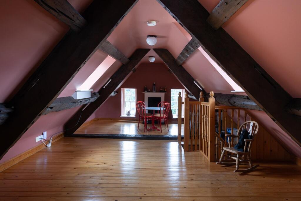 Games room/bedroom 6