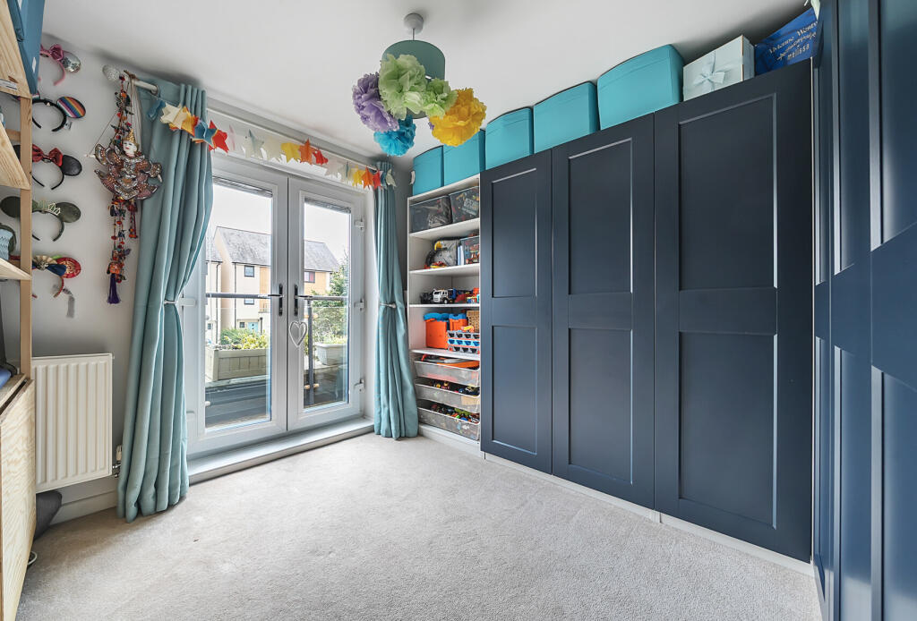 1326112-10-6874ee...