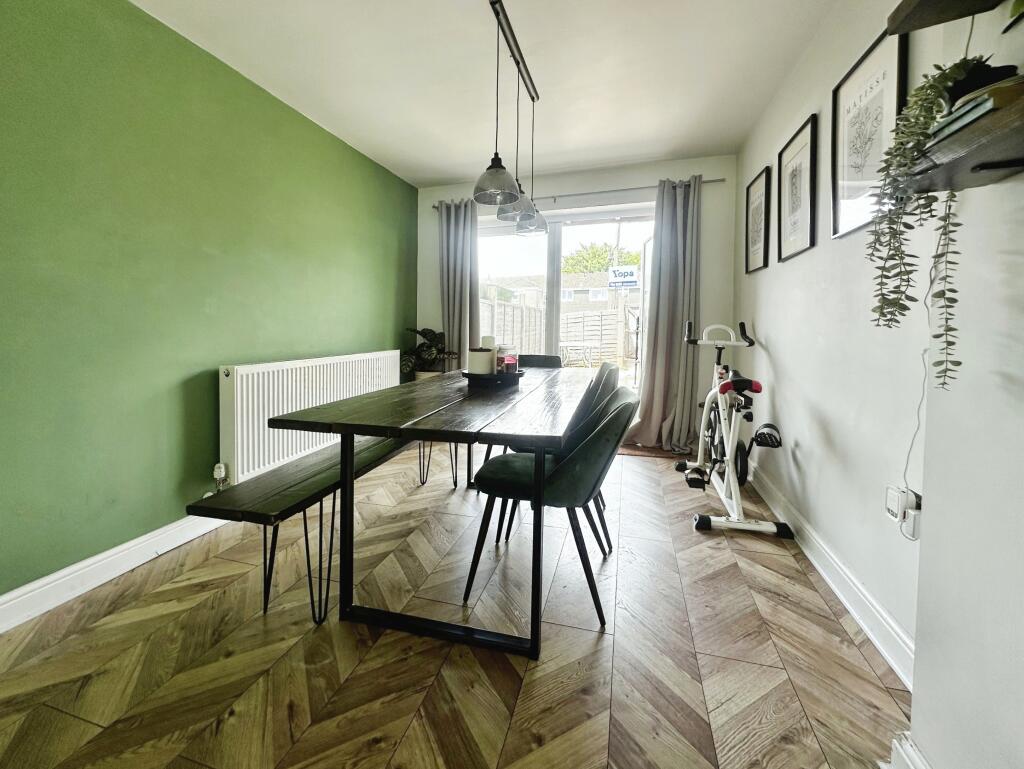 Dining Room..JPG