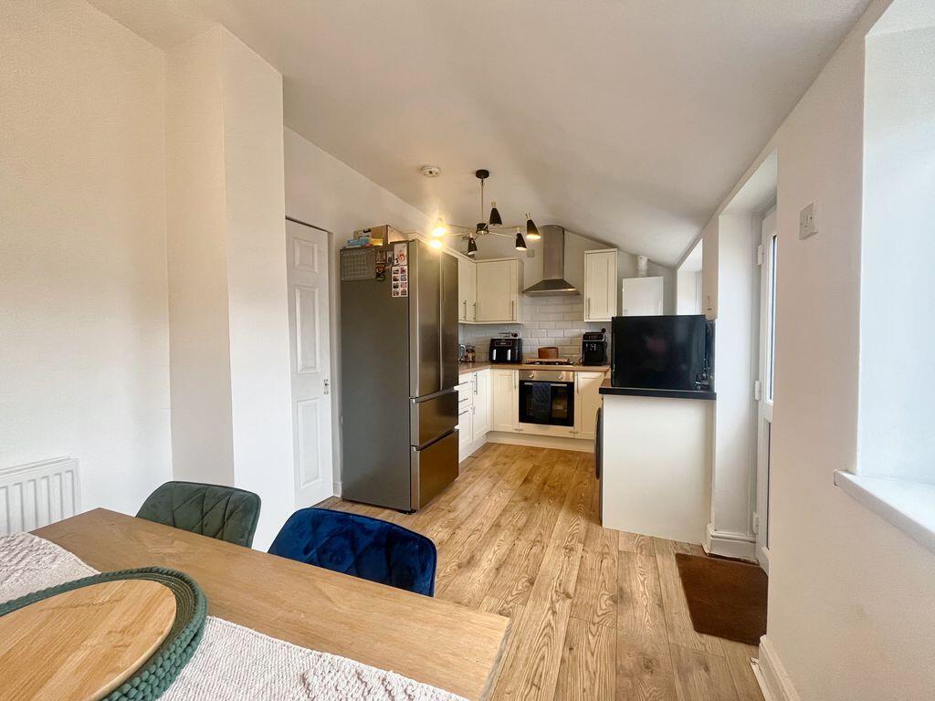 Heol Y Glyn, Neath, SA11 5BB