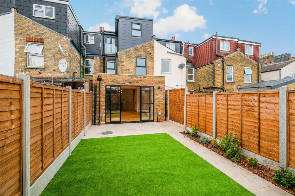 69 Marten Road-40.jpg