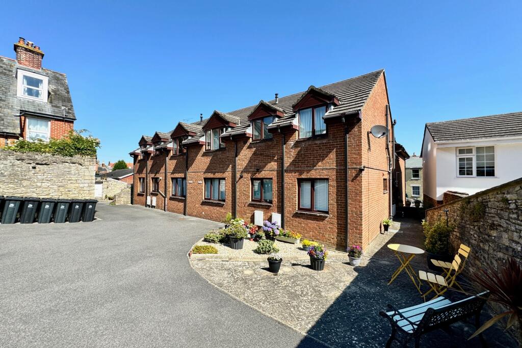 Rear of Property &amp; Communal Courtyard