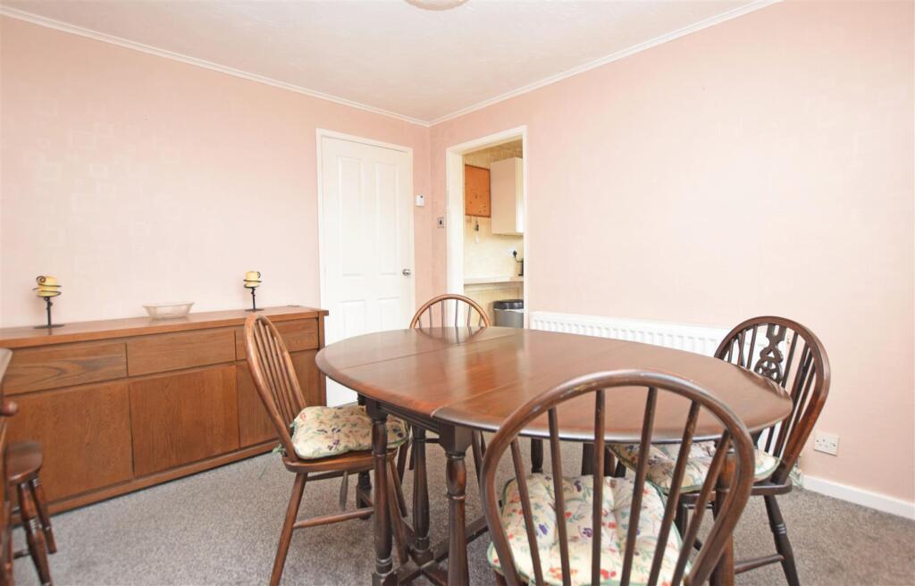 Dining Room V2.JPG