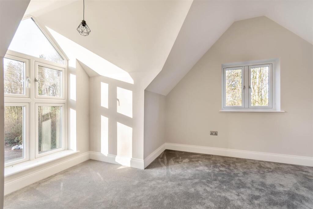 8672135-interior24.jpg