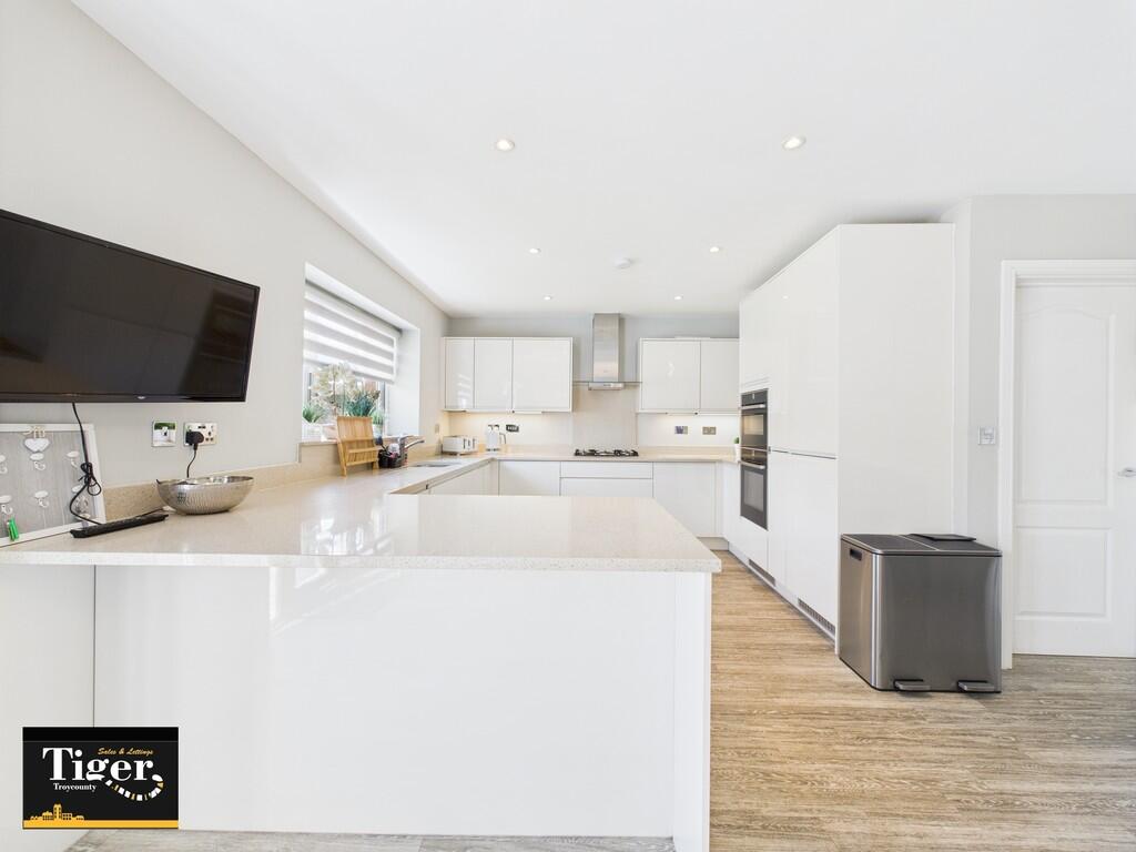 CAM03440G0-PR0373...