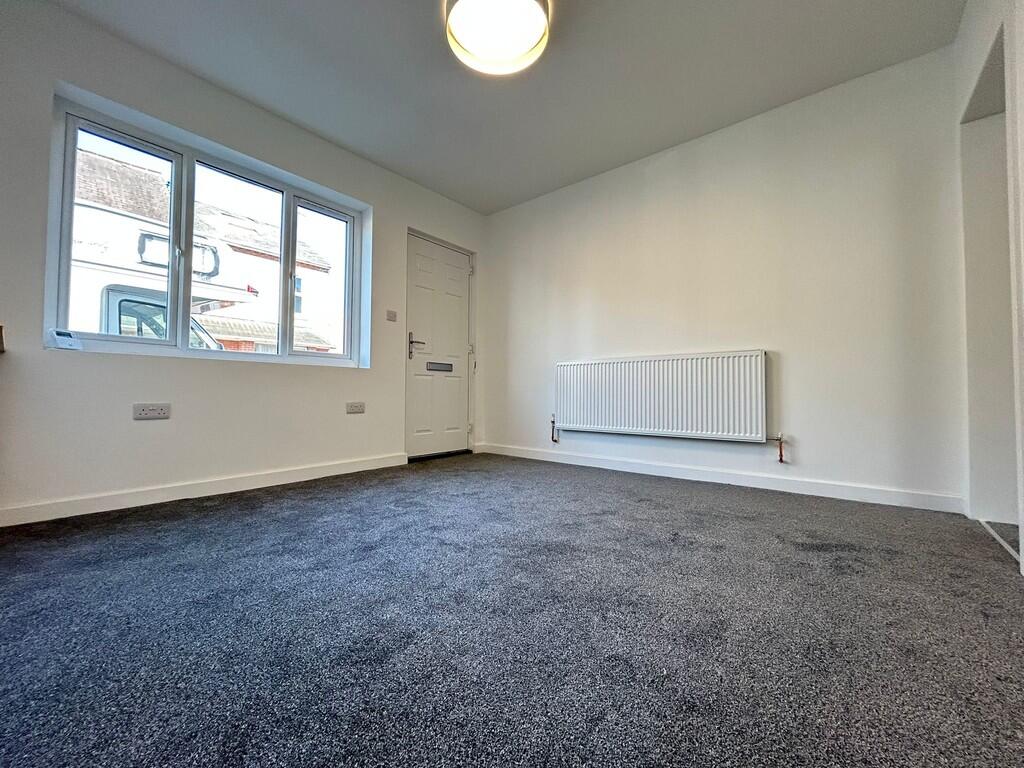 IMG-20250908-WA00...