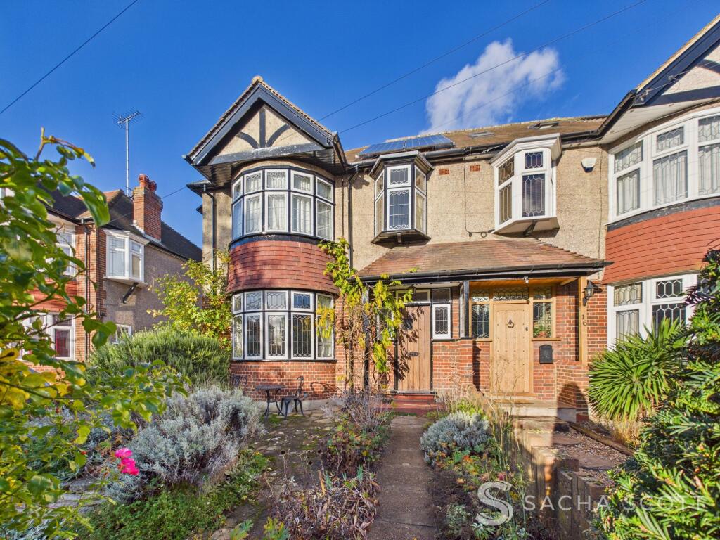 Buxton Drive, New Malden, KT3