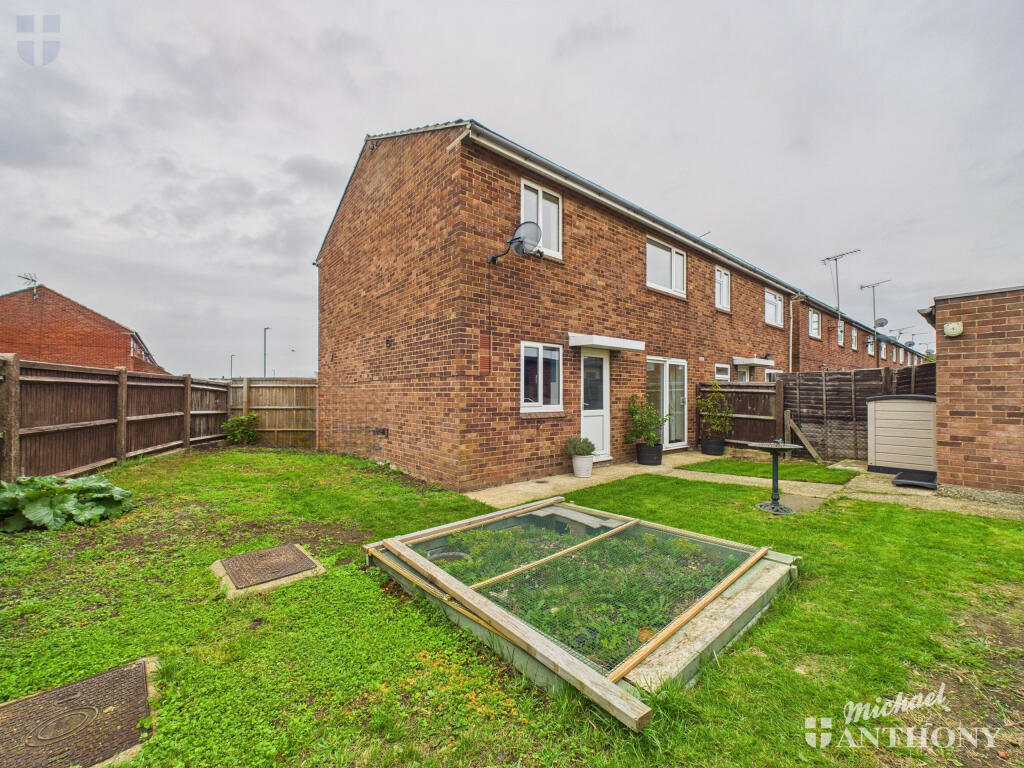 CAM03218G0-PR0777-STILL014