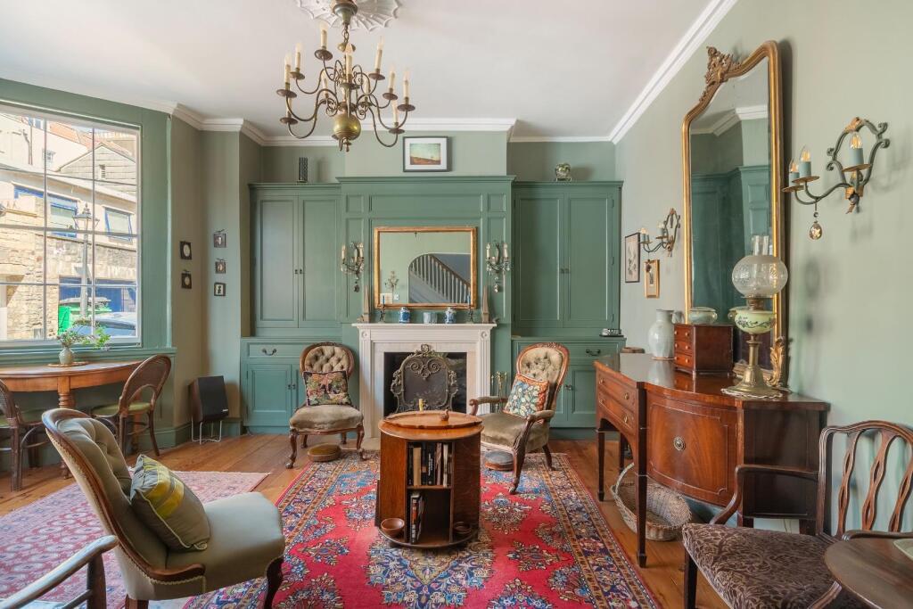 1S2PKN - Sitting Room C.jpg