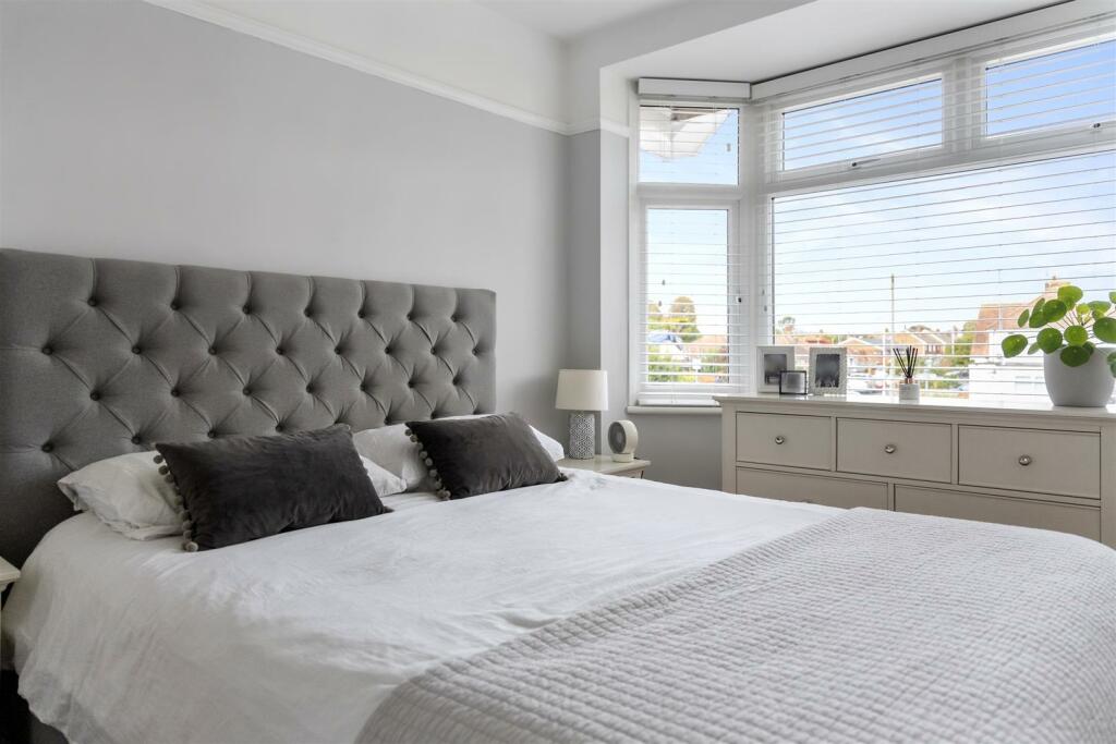 Pavillion Road, 77-016.jpg