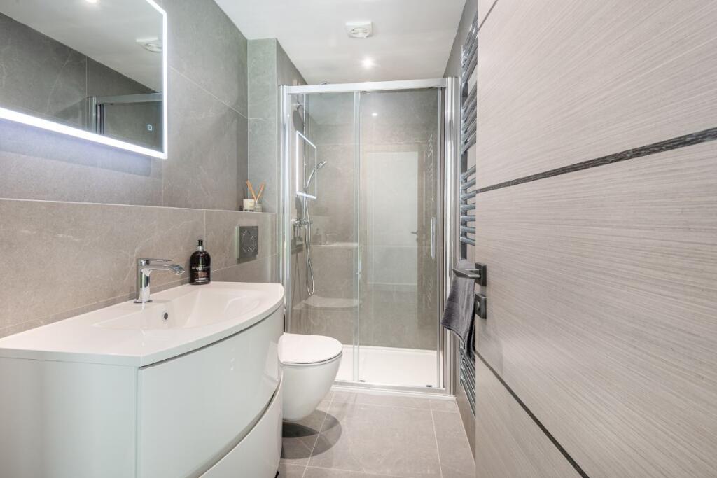 Annexe - Bathroom