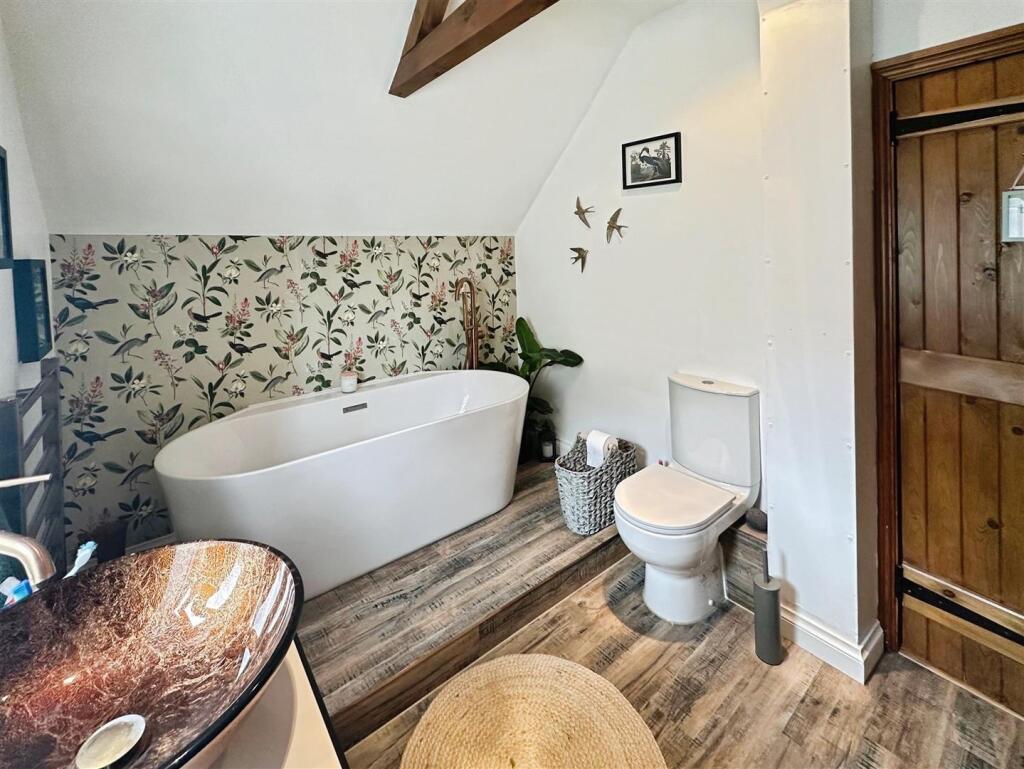 Ensuite Bathroom