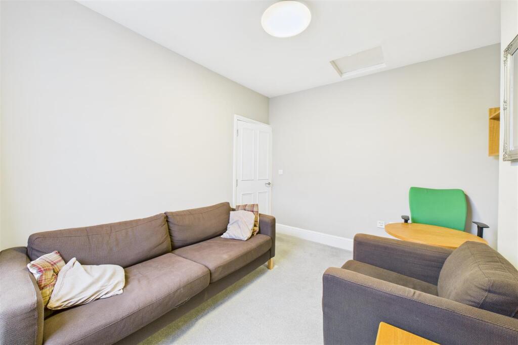2 Osborne Villas, Kingsdown, Bristol BS2 8BP | Fre