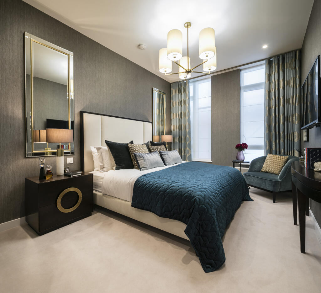 Show Apartment Bedroom