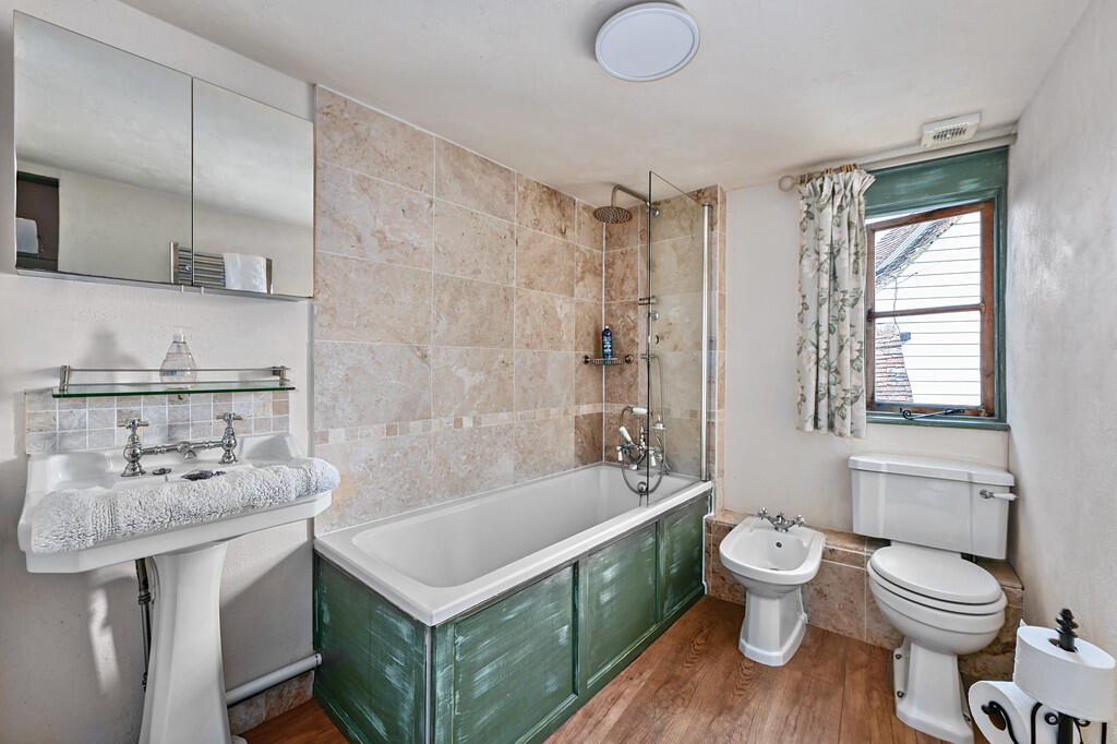 34 The Mint TN31 ...