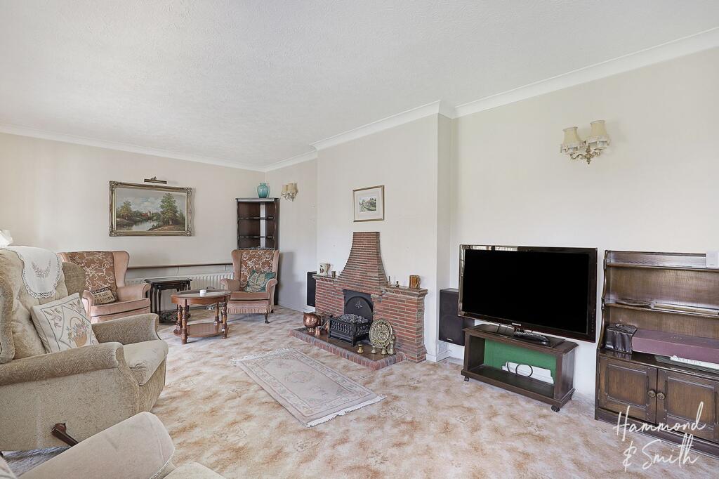Lounge / Dining Room