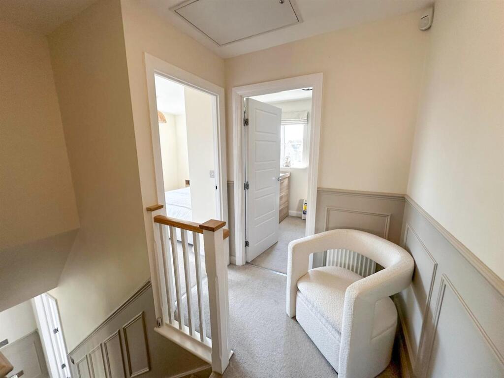 Three bed detached property, Silsden 15