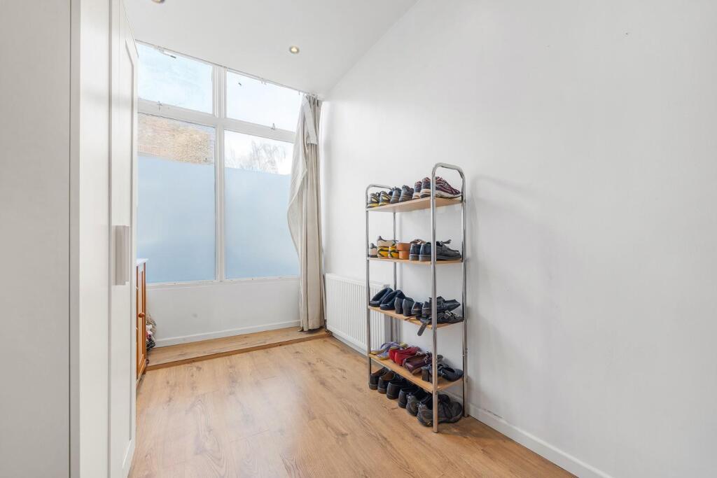 Shakespeare Road, SE24