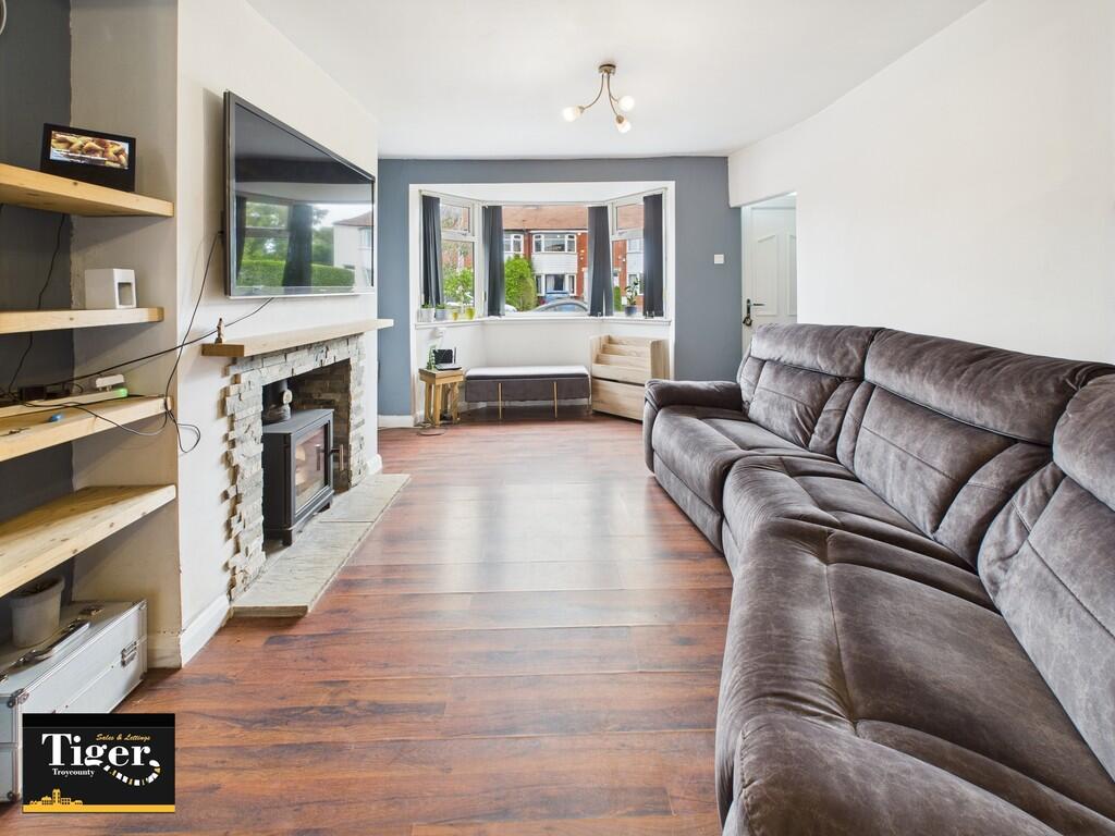 CAM02176G0-PR0664...