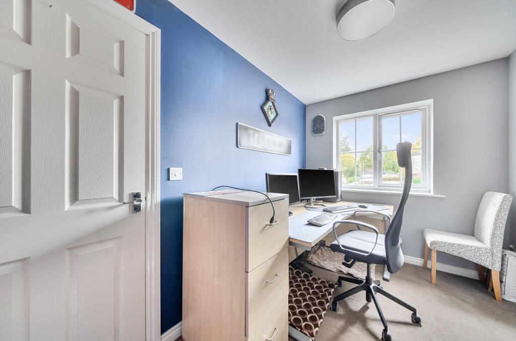 1375638-6-69088d8...