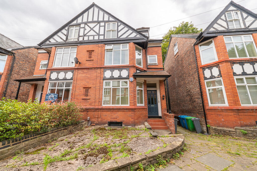 Flat 3, 61 Bamfor...