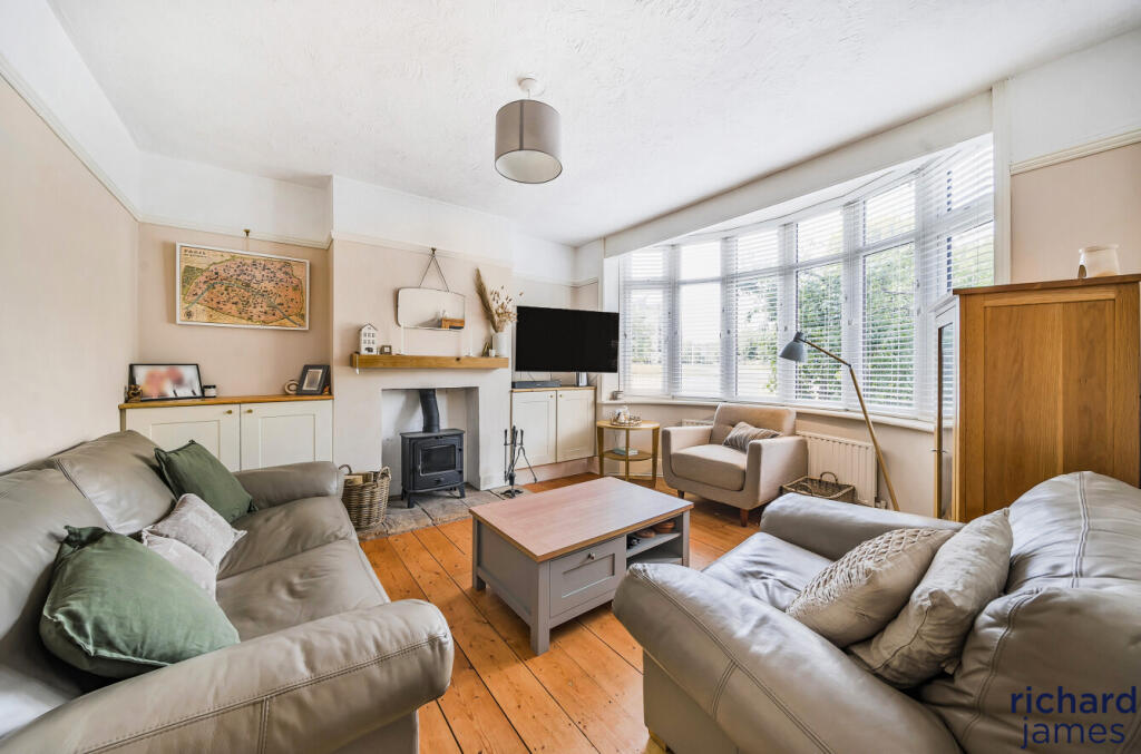 80dc883c-bc18-46b...