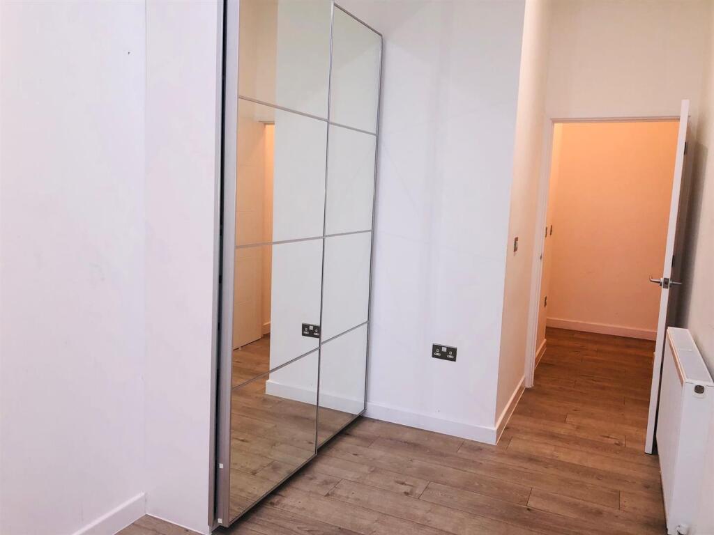 2 Bed two bath flat to rent in Harlow, Maxwellprop