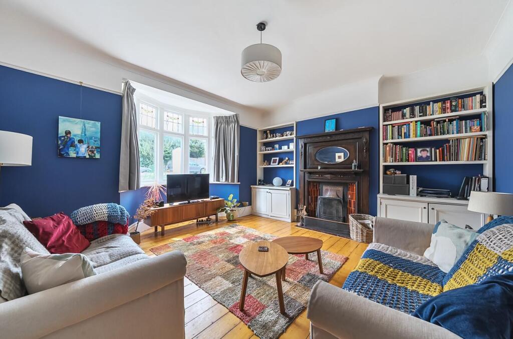 Front Reception2.jpg