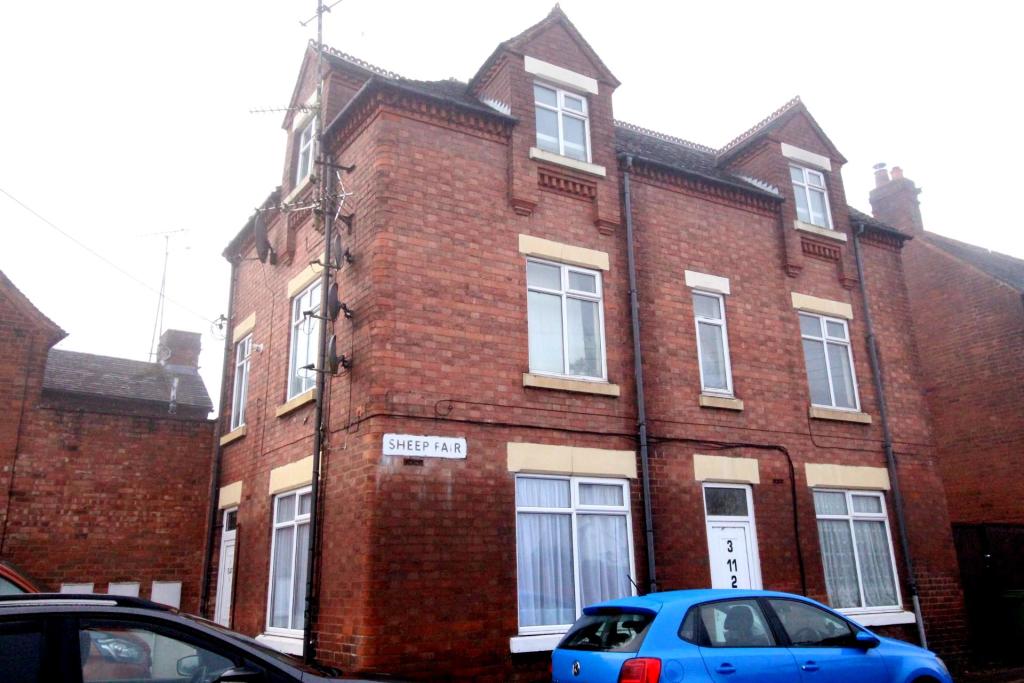 Sheepfair- Investment property for sale, building