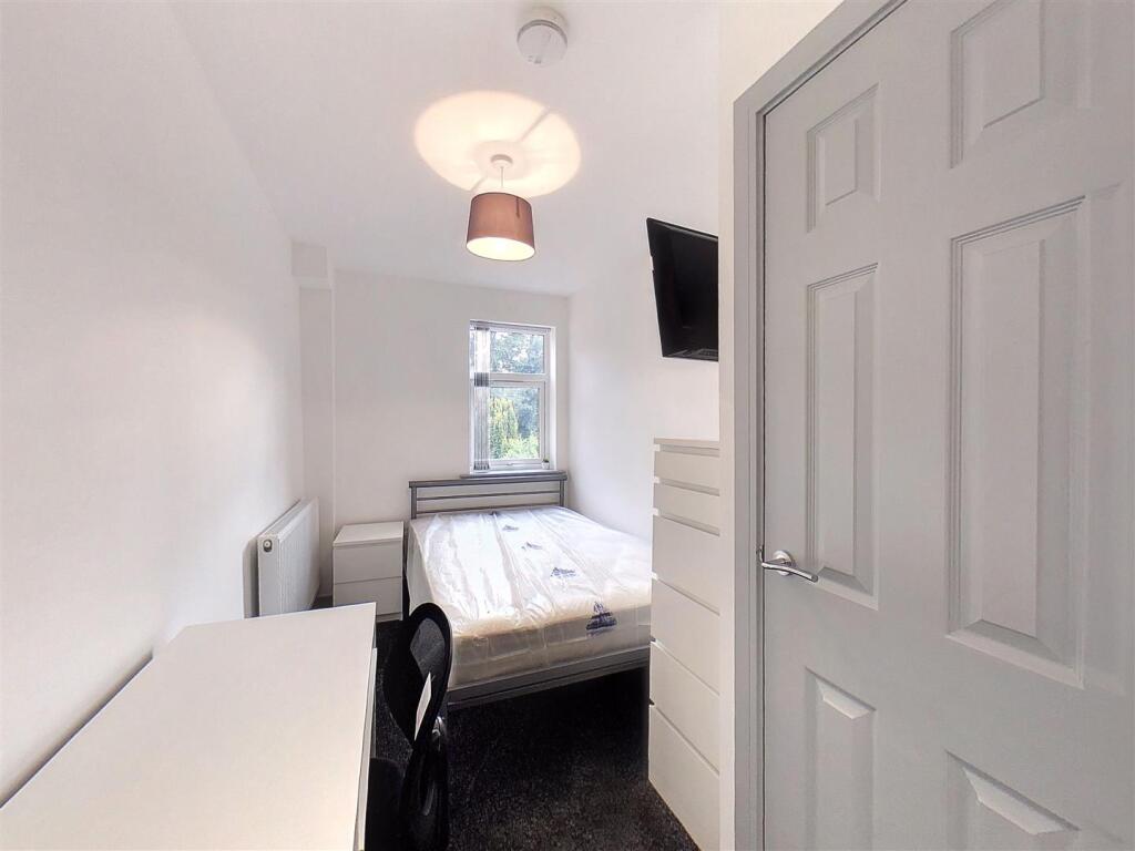 Screenshot 2024-10-0