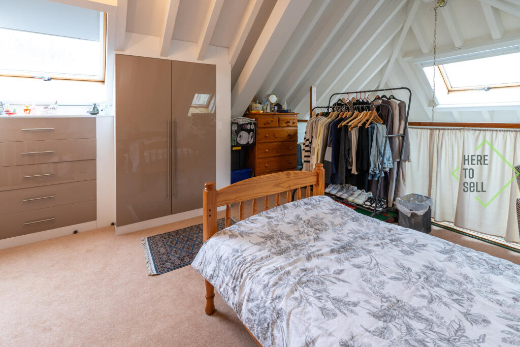 29 Oak Hill, Woodford Green, IG8 9NX-20