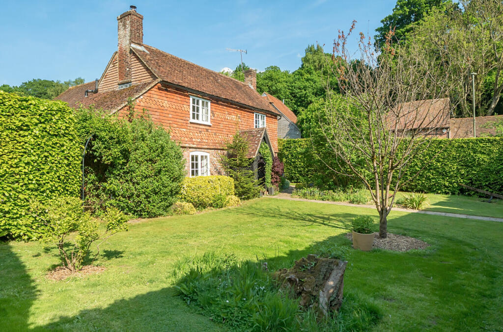 1289992-2-6824c44...