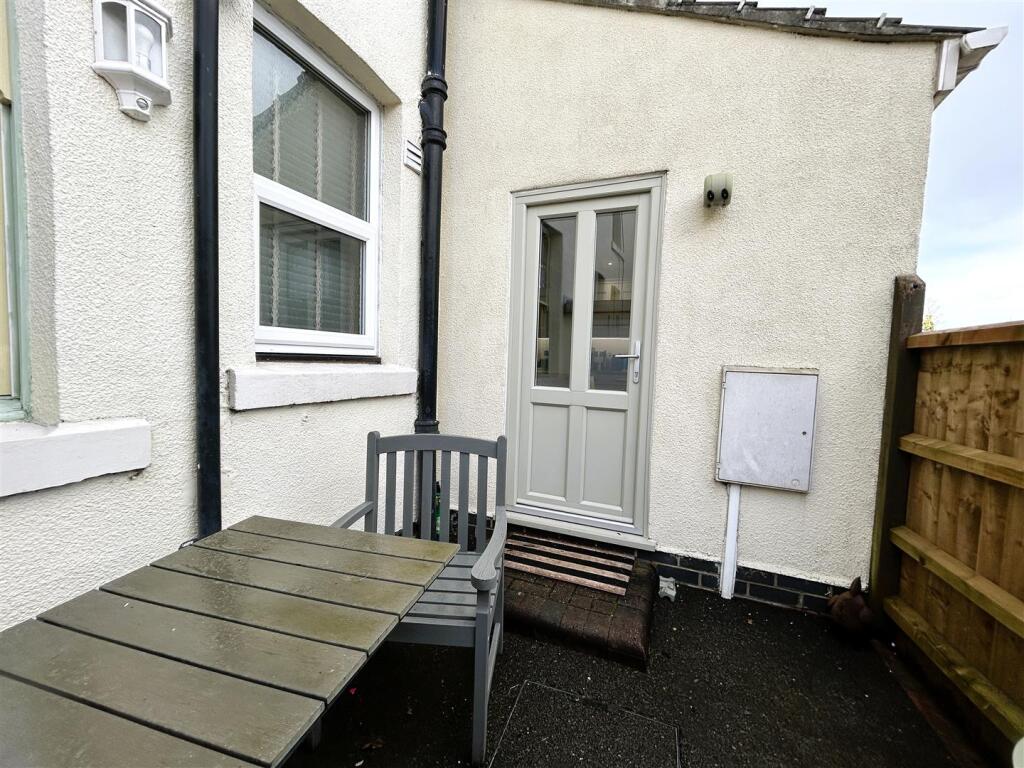 patio.JPG