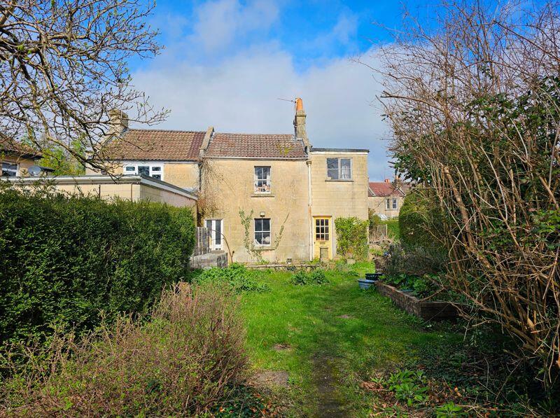 Garden to house
