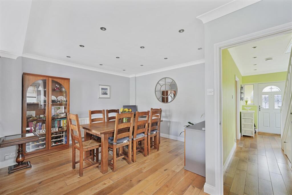 Trafalgar Avenue 13