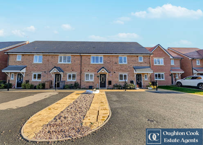 Deasey Close, CV11 8AL