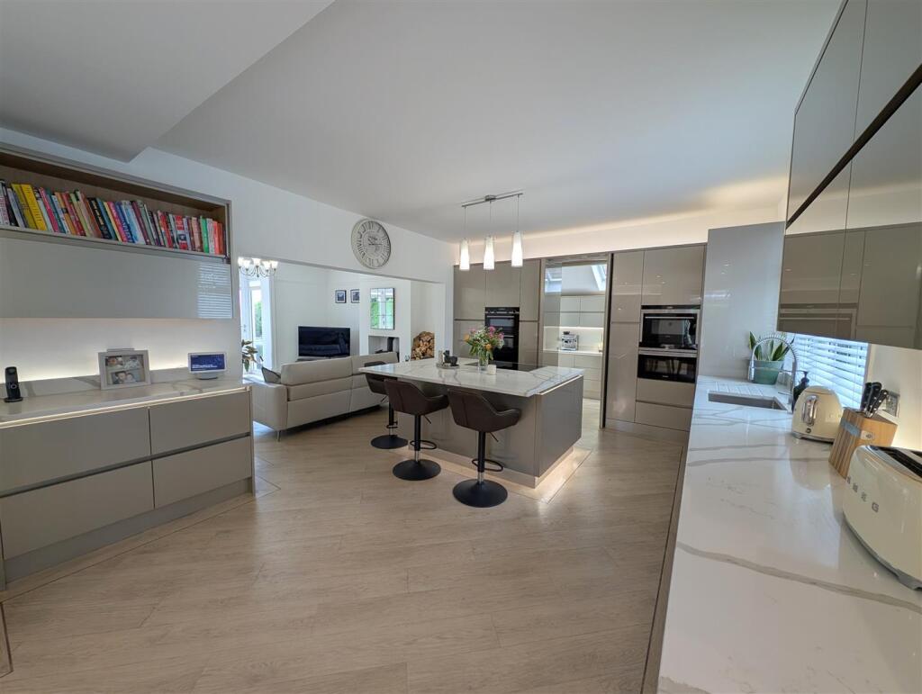 Kitchen, Dining and Garden Room