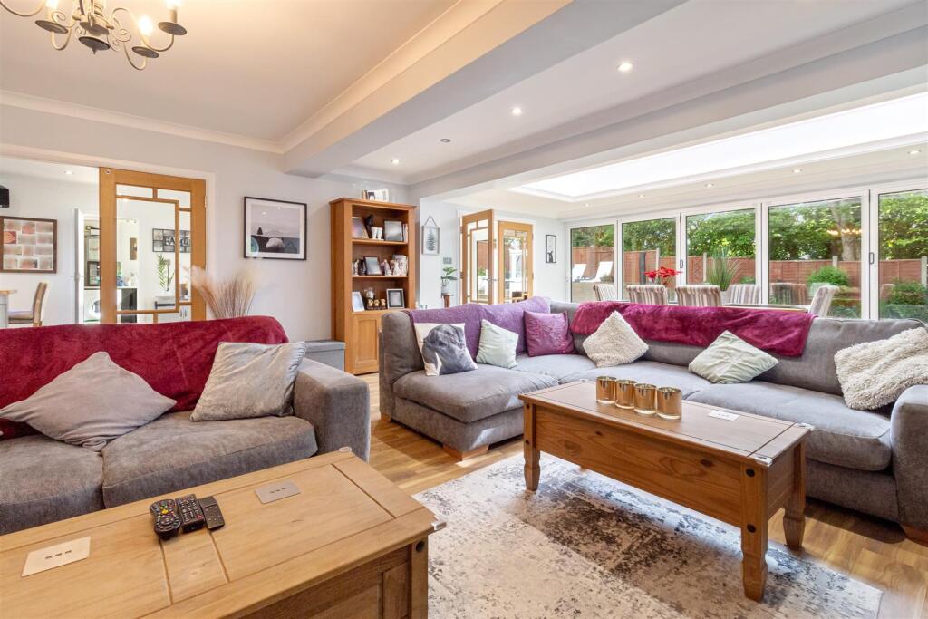 Longlands 20-008.jpg