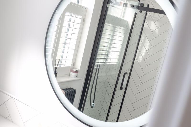 En-suite 2