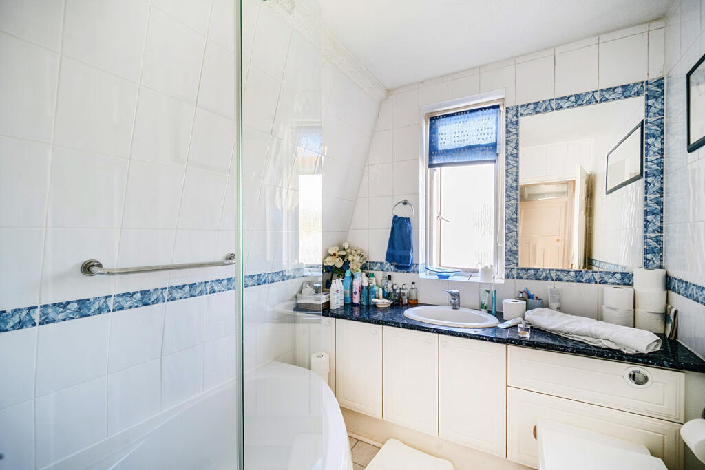 1347988-14-68b980...