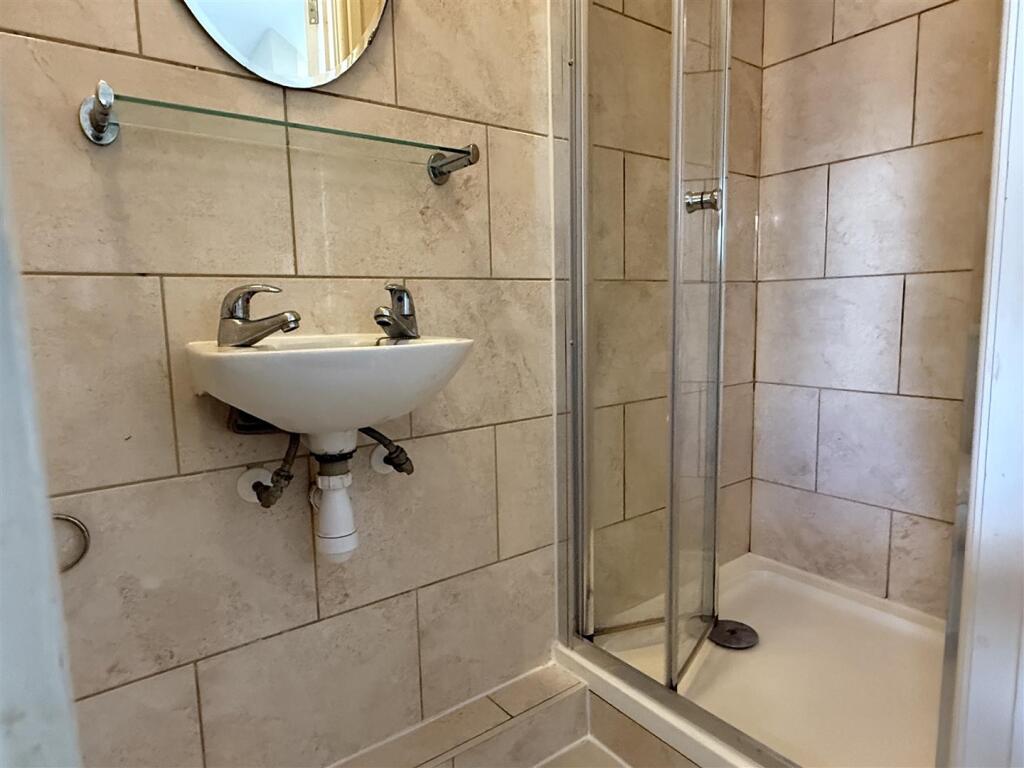 Bedroom One En-Suite