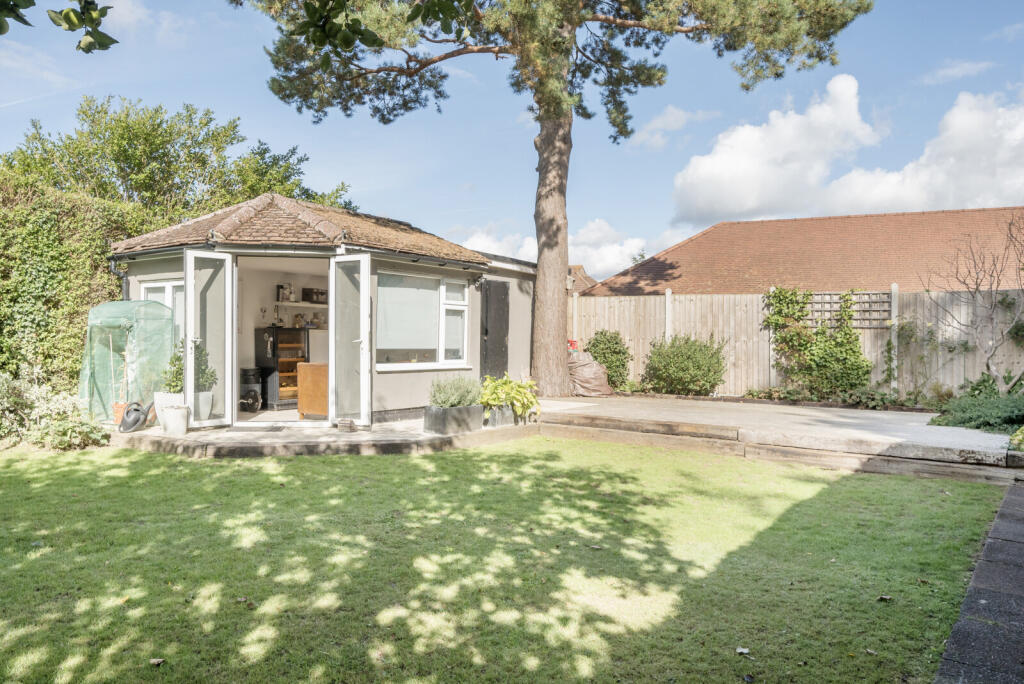 1350083-4-68c009c...