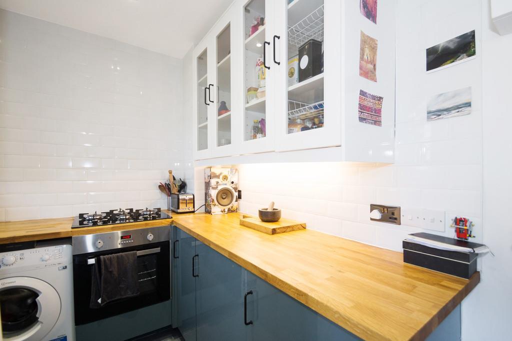 Kitchen (2).jpg