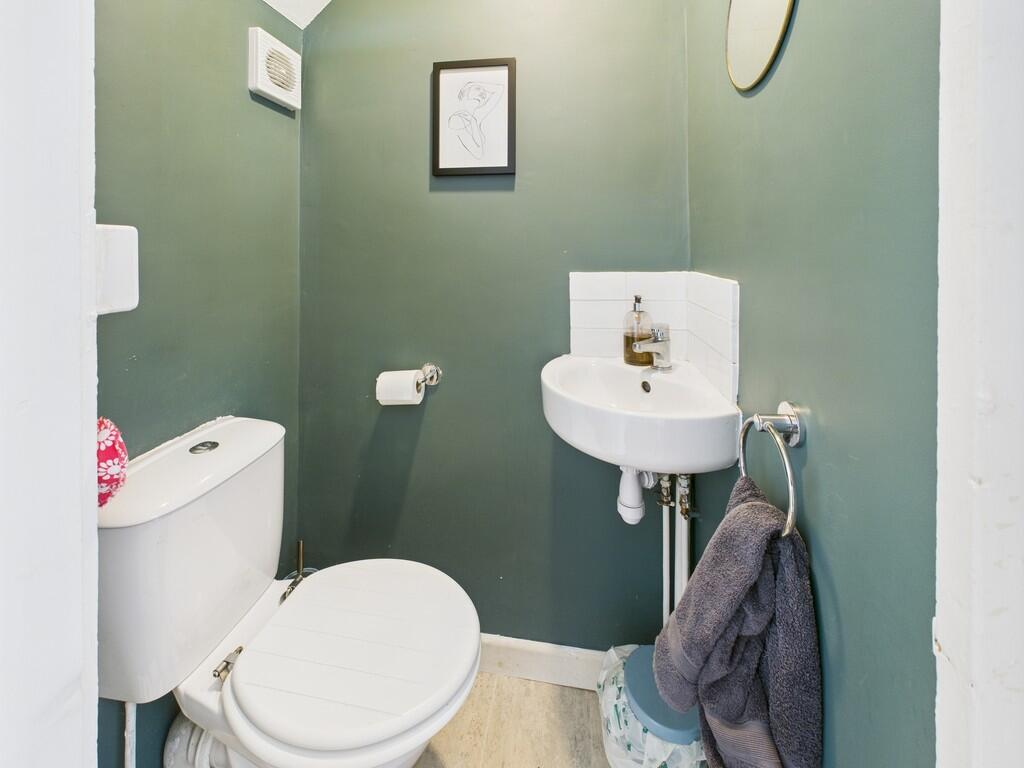 CAM02089G0-PR0541...