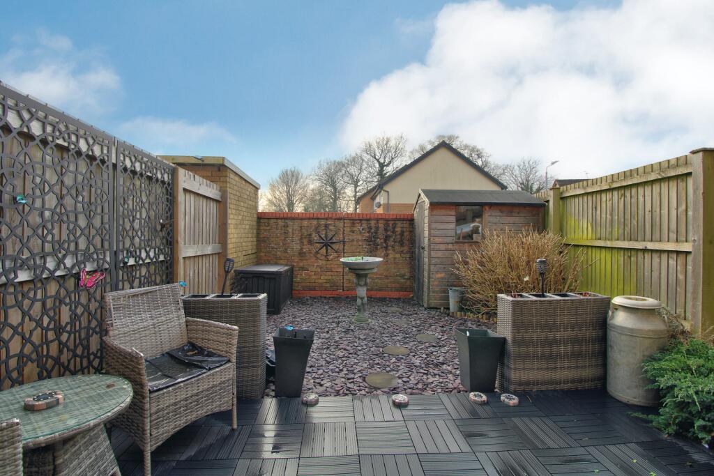 981CC6D3-960D-481A-9884-9C168226B69D