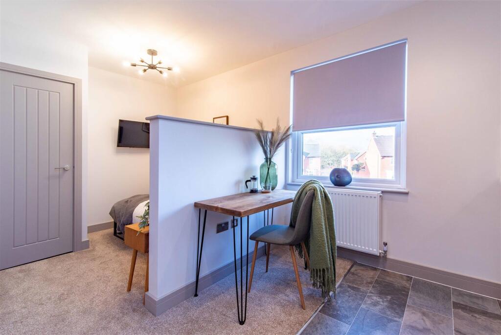 21 castle rd low-res-32.jpg