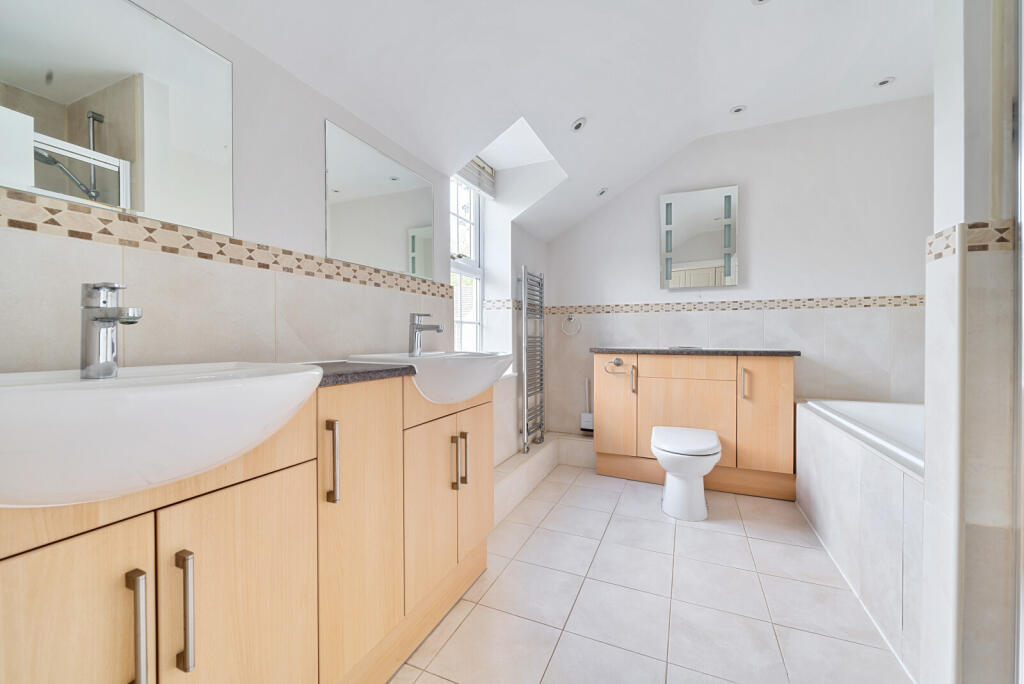 10-681c8afa16939-...