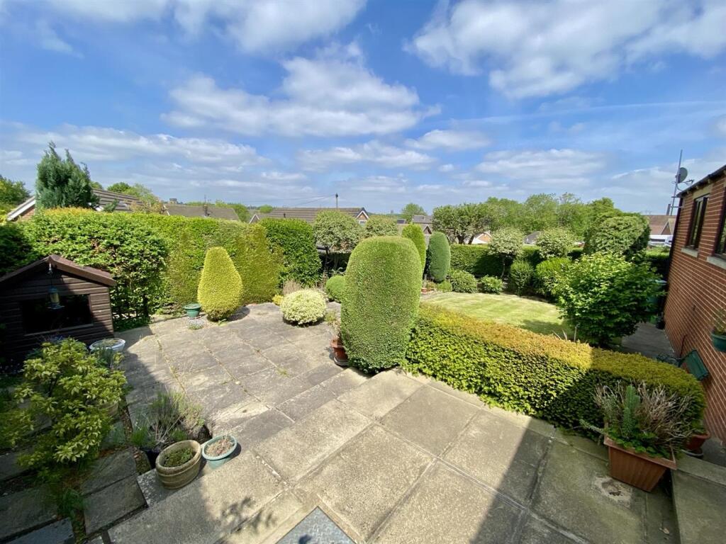 Bramleys Estate Agents - Hopton Lane - Mirfield (1