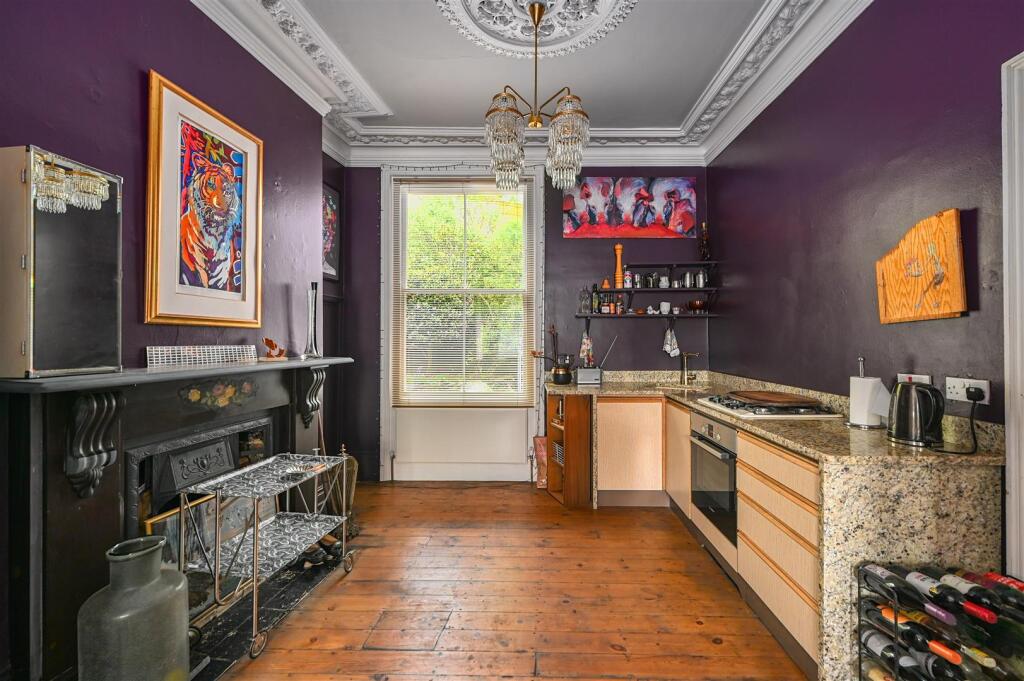 32 st helens park road tn34 (2).jpg