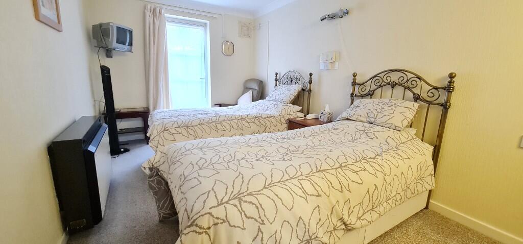 GUEST SUITE